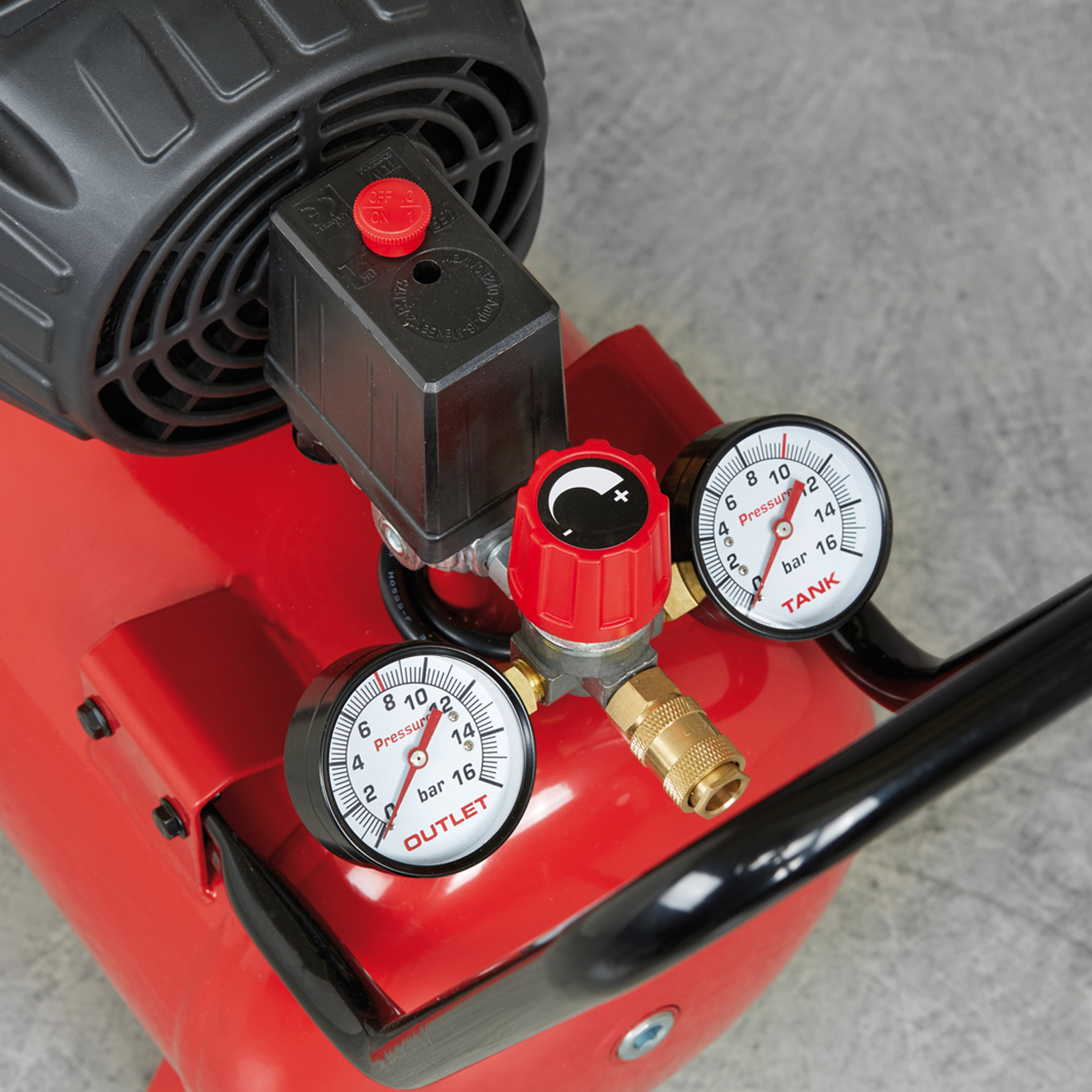 Ciao 24/244 Compressore oilless silenzioso, ideale per tutte le applicazioni che richiedono basse emissioni acustiche. dettaglio