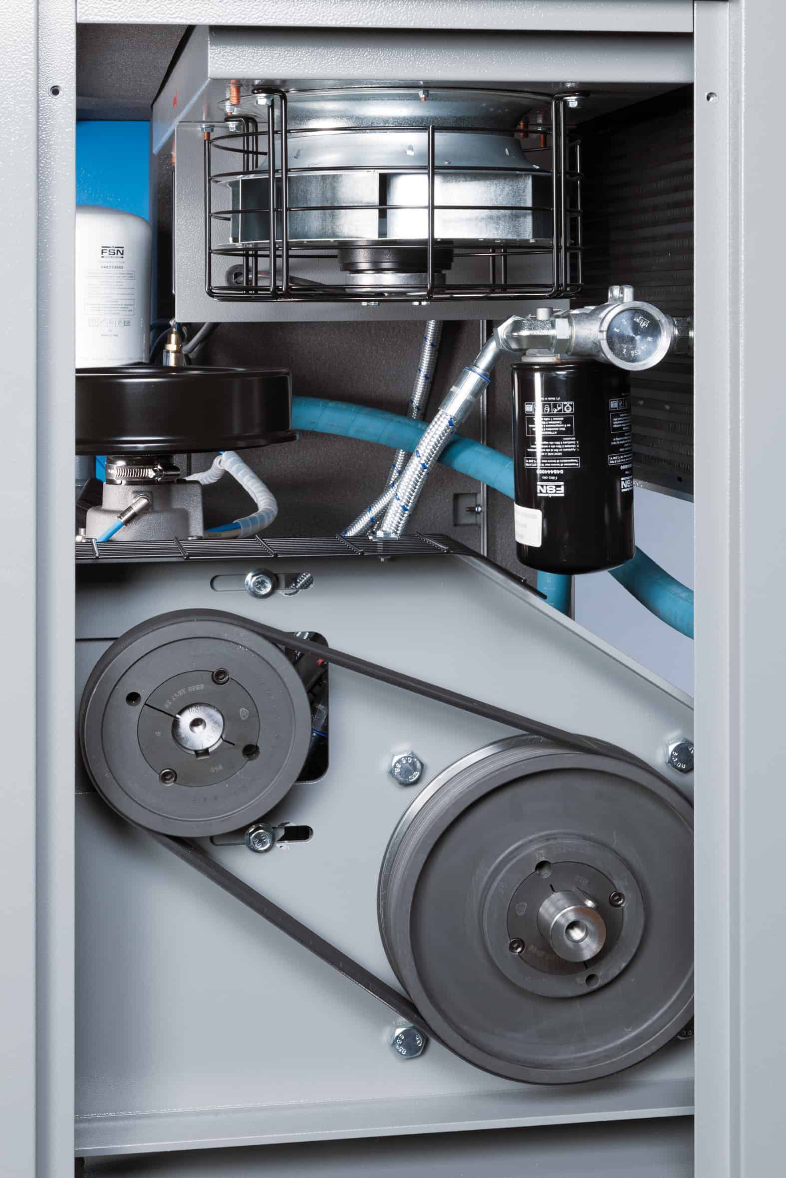 PLUS 22-13 ES Compressore a vite con trasmissione a cinghia, completo di essiccatore. altre applicazioni